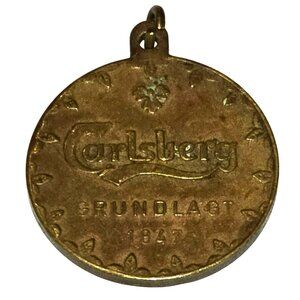 Vintage Carlsberg 1847 Brass Pendant Elephant Gate Collectible Breweriana BA13